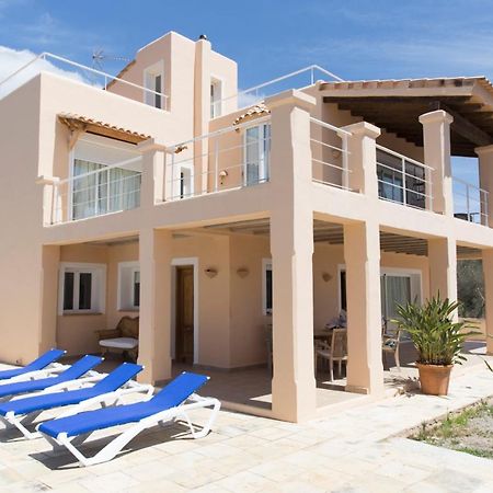 Villa Tom Is Near To Playa Den Bossa Sant Jordi de ses Salines Exterior foto